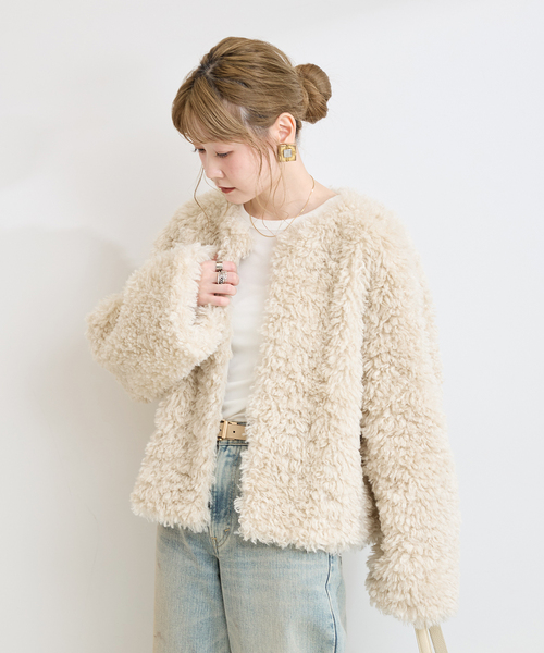 B.C STOCK(ベーセーストック)の「FUR BLOUSON(その他アウター・レディース・ブラウン/ベージュ・FREE)」の19枚目の写真