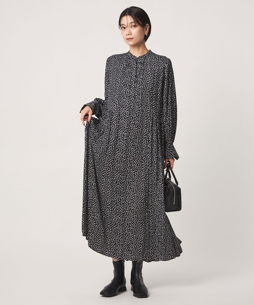 green label relaxing（グリーンレーベルリラクシング）の「［size SHORTあり］サテン ギャザー ロングスリーブ ワンピース（ワンピース・レディース・ダークブラウン/その他1/ネイビー・FREE/SHORT）」の14枚目の写真