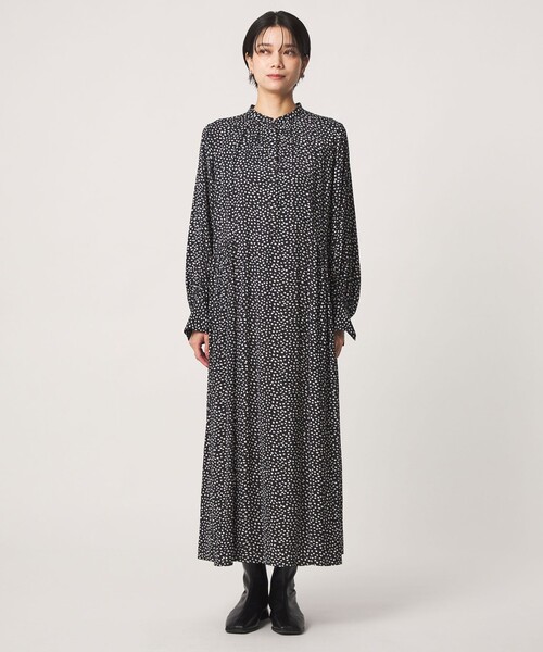 green label relaxing（グリーンレーベルリラクシング）の「［size SHORTあり］サテン ギャザー ロングスリーブ ワンピース（ワンピース・レディース・ダークブラウン/その他1/ネイビー・FREE/SHORT）」の15枚目の写真