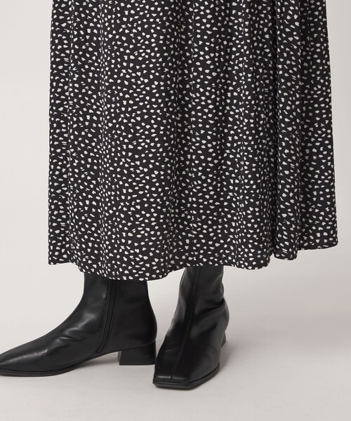 green label relaxing（グリーンレーベルリラクシング）の「［size SHORTあり］サテン ギャザー ロングスリーブ ワンピース（ワンピース・レディース・ダークブラウン/その他1/ネイビー・FREE/SHORT）」の20枚目の写真