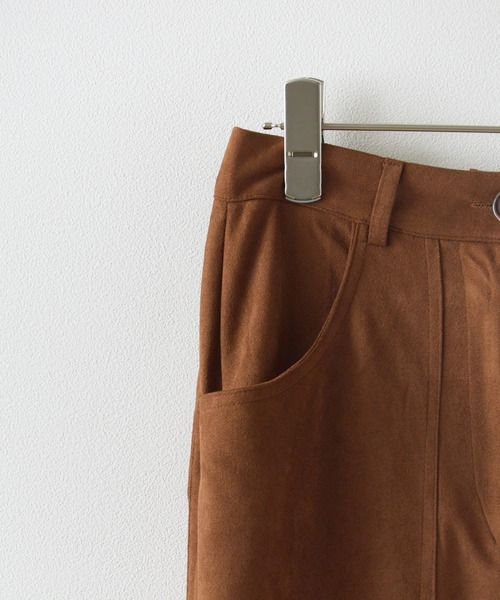 UNSTOA（アンストア）の「Fake suede tight Skirt 秋服 冬服（スカート・レディース・サックスブルー/ブラウン・M）」の4枚目の写真