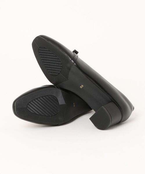 ALETTA(アレッタ)の「ALETTA-アレッタ- 究極のプレーンパンプス - スクエアトゥ4.5cm - リボンモチーフ デザインver(パンプス・レディース・ダークブラウン/グレー/ブラック/ブラック系その他・23.0cm/23.5cm/25.0cm/24.0cm/24.5cm/22.5cm)」の6枚目の写真