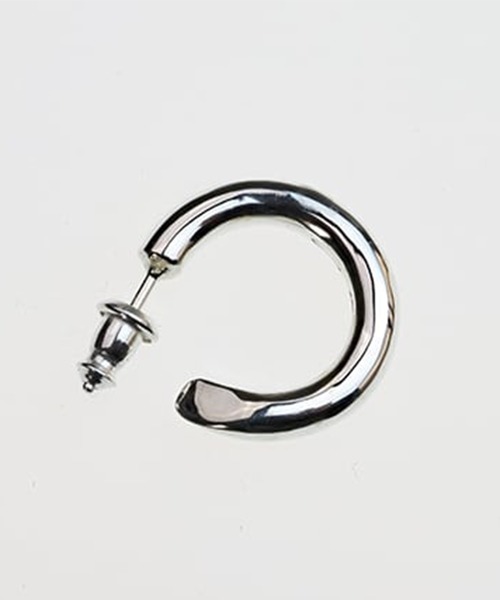 STUDIOUS（ステュディオス）の「【WAKAN SILVER SMITH】PI-001 Round earring (Small)（ピアス（片耳用）・メンズ・シルバー・FREE）」の2枚目の写真