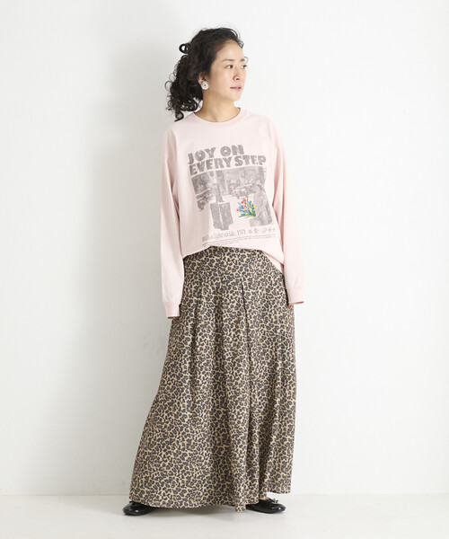 Freada(フリーダ)の「Freada/フリーダ フォトプリント 花刺繍 ロンT(Tシャツ/カットソー・レディース・ピンク/ブラック・ONE SIZE)」の12枚目の写真