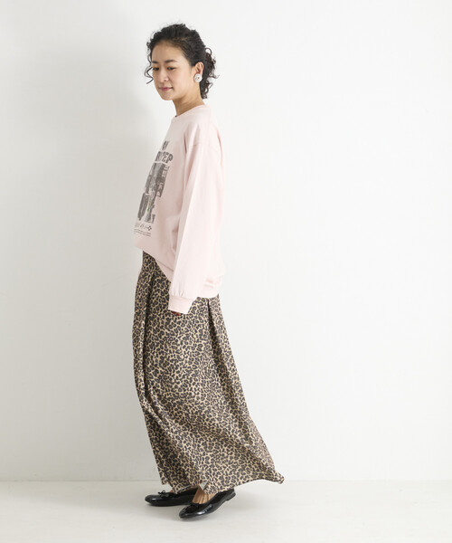Freada(フリーダ)の「Freada/フリーダ フォトプリント 花刺繍 ロンT(Tシャツ/カットソー・レディース・ピンク/ブラック・ONE SIZE)」の13枚目の写真
