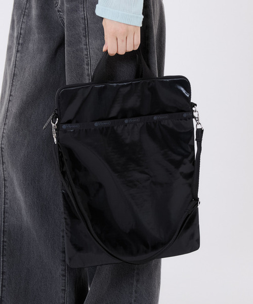 LeSportsac(レスポートサック)の「N/S LAPTOP BAG ブラックシャイン(ショルダーバッグ・レディース・ブラック・FREE)」の2枚目の写真