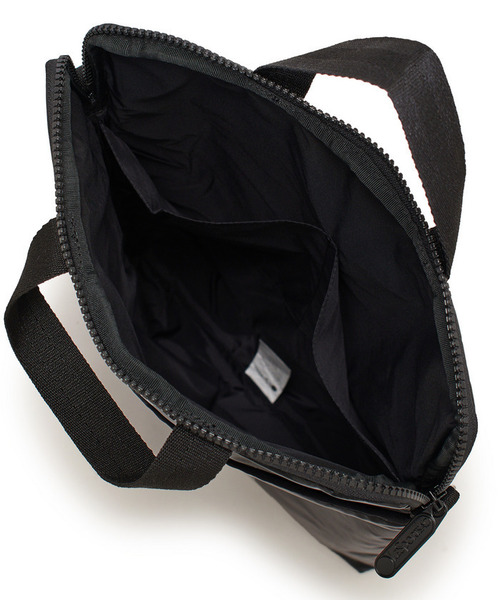 LeSportsac(レスポートサック)の「N/S LAPTOP BAG ブラックシャイン(ショルダーバッグ・レディース・ブラック・FREE)」の15枚目の写真