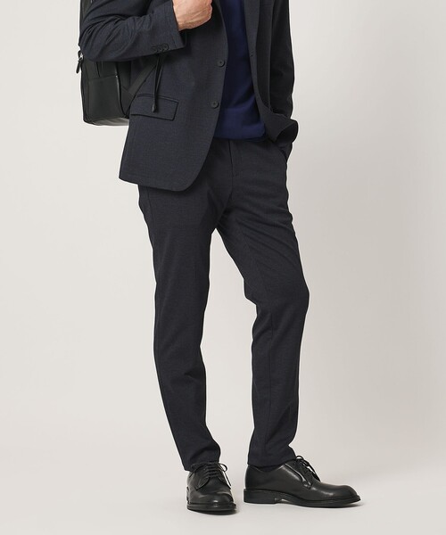 UNITED ARROWS(ユナイテッドアローズ)の「シャークスキン ノープリーツ テーパードスラックス UA COZY ウォッシャブル 2WAYストレッチ(スラックス・メンズ・ダークブラウン/ネイビー/ダークグレー・M/XXL/S/L/XL)」の12枚目の写真