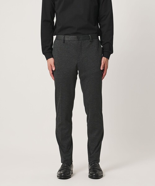 UNITED ARROWS(ユナイテッドアローズ)の「シャークスキン ノープリーツ テーパードスラックス UA COZY ウォッシャブル 2WAYストレッチ(スラックス・メンズ・ダークブラウン/ネイビー/ダークグレー・M/XXL/S/L/XL)」の15枚目の写真