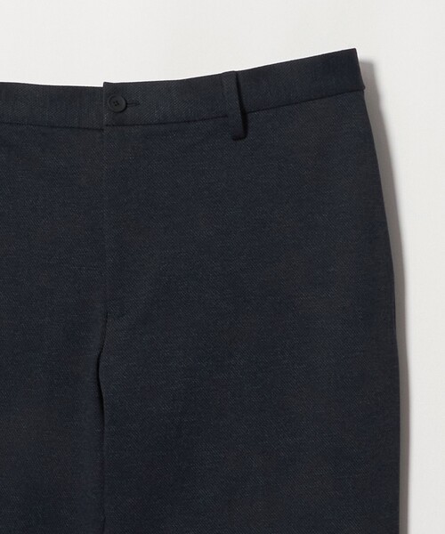 UNITED ARROWS(ユナイテッドアローズ)の「シャークスキン ノープリーツ テーパードスラックス UA COZY ウォッシャブル 2WAYストレッチ(スラックス・メンズ・ダークブラウン/ネイビー/ダークグレー・M/XXL/S/L/XL)」の21枚目の写真