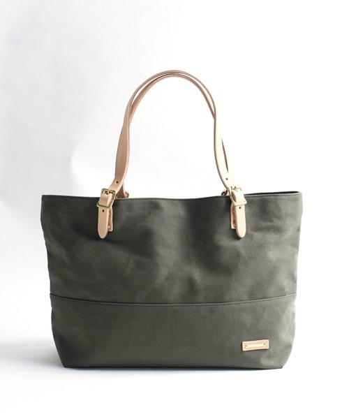 SHIPS JET BLUE(シップスジェットブルー)の「SHIPS JET BLUE: NEW ハンティングトートバッグ(トートバッグ・メンズ・ホワイト/ネイビー/ブラック/ワイン/カーキ/チャコールグレー・ONE SIZE)」の5枚目の写真