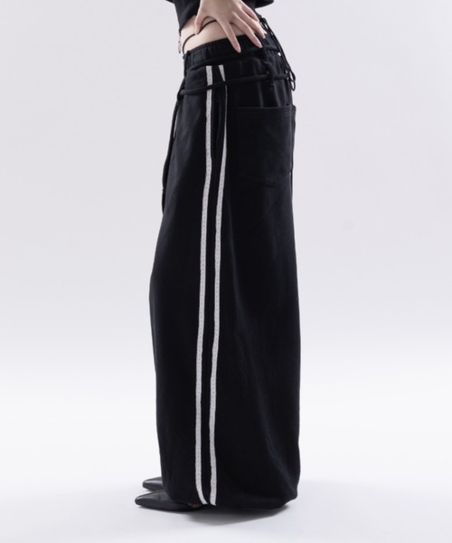 Melviianne(メルヴィアンヌ)の「Corded sweat pants(スウェットパンツ・レディース・Black/LT.Gray・FREE)」の2枚目の写真