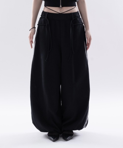 Melviianne(メルヴィアンヌ)の「Corded sweat pants(スウェットパンツ・レディース・Black/LT.Gray・FREE)」の5枚目の写真