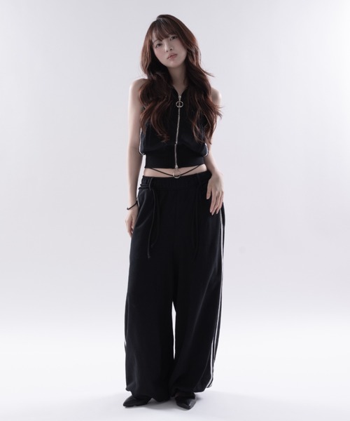 Melviianne(メルヴィアンヌ)の「Corded sweat pants(スウェットパンツ・レディース・Black/LT.Gray・FREE)」の3枚目の写真