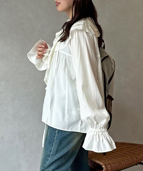 CPCM（シーピーシーエム）の「ネックフリルキャンディブラウス（シャツ/ブラウス・レディース・ネイビー/ブラウン/ホワイト・FREE）」の15枚目の写真
