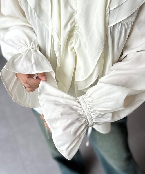 CPCM（シーピーシーエム）の「ネックフリルキャンディブラウス（シャツ/ブラウス・レディース・ネイビー/ブラウン/ホワイト・FREE）」の19枚目の写真