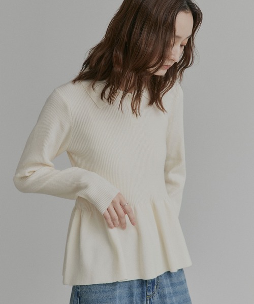 ad thie(アドティエ)の「ペプラム ポロ カラー ニット(ニット/セーター・レディース・ボルドー/アイボリー/グレー/ブラック・FREE)」の3枚目の写真