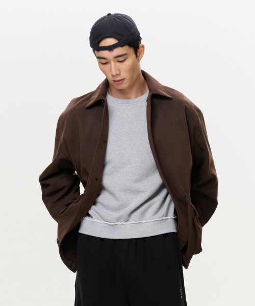 ERA(エラ)の「UNISEX ERA FAUX SUEDE SAFARI JACKET - BROWN(テーラードジャケット・レディース・その他・SMALL/MEDIUM/LARGE)」の3枚目の写真