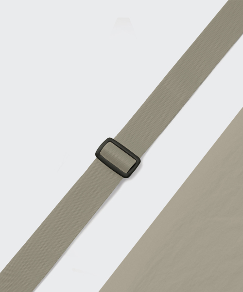 MUSINSA STANDARD（ムシンサスタンダード）の「クリンクルドローストリングイージークロスバッグ [グレイッシュベージュ]（メッセンジャーバッグ・メンズ・その他・F）」の7枚目の写真