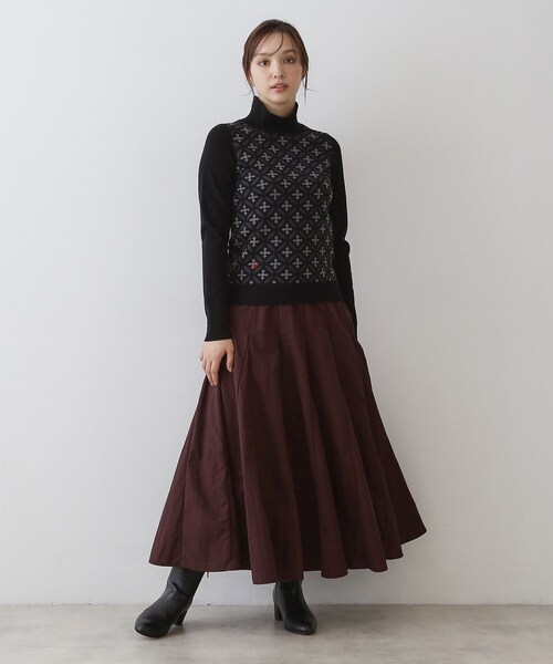 DRESSTERIOR(ドレステリア)の「オーバーラップサークルタートルニット(ニット/セーター・レディース・ブラック系/グレー系・36/38)」の6枚目の写真