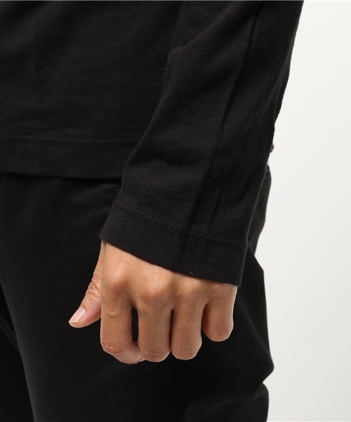 JAMES PERSE（ジェームスパース）の「JAMES PERSE クルーネックロングスリーブTシャツ（Tシャツ/カットソー・メンズ・ブラック・0/1/00）」の2枚目の写真