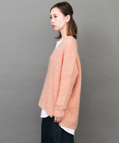 KBF（ケイビーエフ）の「【WEB限定】KBF　ブークレＶネックニット（ニット/セーター・レディース・ネイビー/ピンク/グレー・ONE）」の14枚目の写真