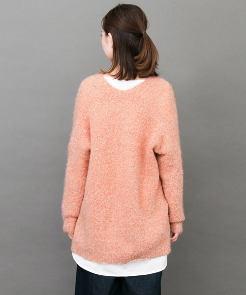 KBF（ケイビーエフ）の「【WEB限定】KBF　ブークレＶネックニット（ニット/セーター・レディース・ネイビー/ピンク/グレー・ONE）」の15枚目の写真