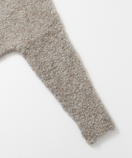 KBF（ケイビーエフ）の「【WEB限定】KBF　ブークレＶネックニット（ニット/セーター・レディース・ネイビー/ピンク/グレー・ONE）」の18枚目の写真