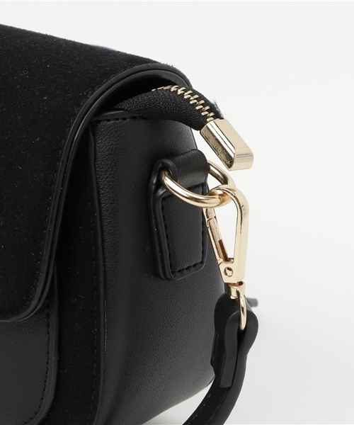 PLAIN CLOTHING（プレーンクロージング）の「タッセル付き切り替えショルダーバッグ【PLAIN CLOTHING】（ショルダーバッグ・レディース・グレー/ブラック/レッド/キャメル・FREE）」の6枚目の写真