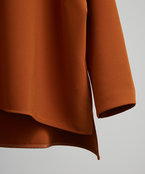 UNITED TOKYO（ユナイテッドトウキョウ）の「ストレッチワイドTOP（Tシャツ/カットソー・レディース・ブラウン/オフホワイト/ブラック・1）」の6枚目の写真