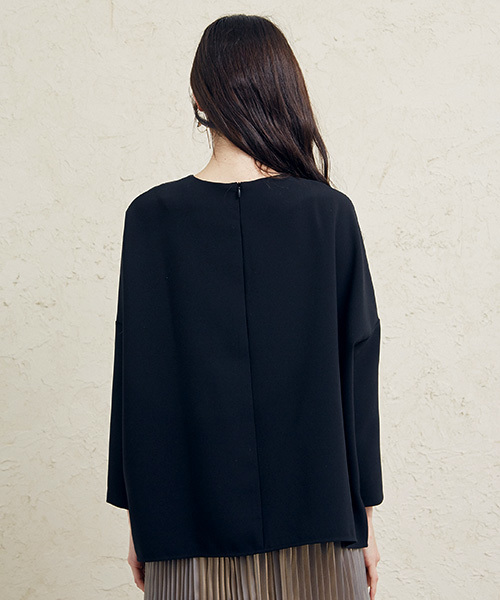 UNITED TOKYO（ユナイテッドトウキョウ）の「ストレッチワイドTOP（Tシャツ/カットソー・レディース・ブラウン/オフホワイト/ブラック・1）」の15枚目の写真