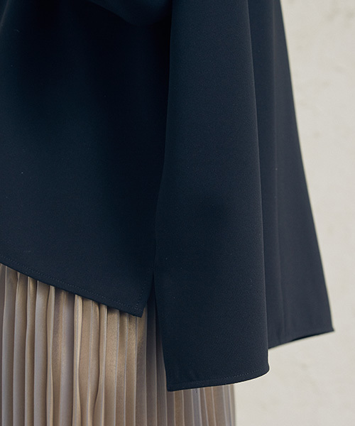 UNITED TOKYO（ユナイテッドトウキョウ）の「ストレッチワイドTOP（Tシャツ/カットソー・レディース・ブラウン/オフホワイト/ブラック・1）」の16枚目の写真