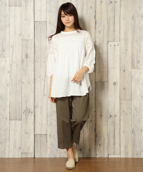 LBC(エルビーシー)の「袖レースチビハイネックブラウス(シャツ/ブラウス・レディース・ホワイト/ピンク・M/L/MEDIUM/LARGE)」の11枚目の写真