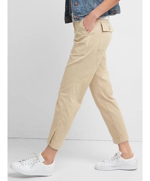 GAP(ギャップ)の「ガールフレンド ユーティリティチノ(チノパンツ・レディース・ベージュ/サファリグリーン/ブラック・6/4/8/2/000/00/0)」の10枚目の写真