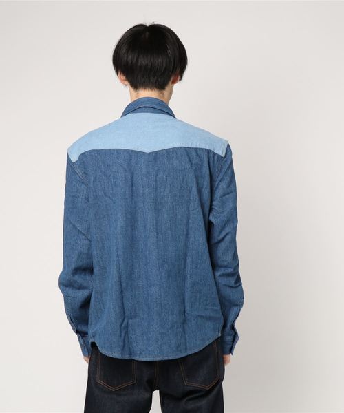 Calvin Klein Jeans（カルヴァンクラインジーンズ）の「アーカイブウェスタン デニムシャツ（シャツ/ブラウス・メンズ・ブルー・LARGE/MEDIUM/X-LARGE/SMALL）」の2枚目の写真