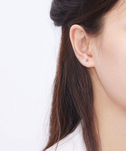 ESTELLE（エステール）の「プラチナ ピアス （3mm） ESTELLE/エステール（ピアス（両耳用）・レディース・プラチナム・-）」の8枚目の写真