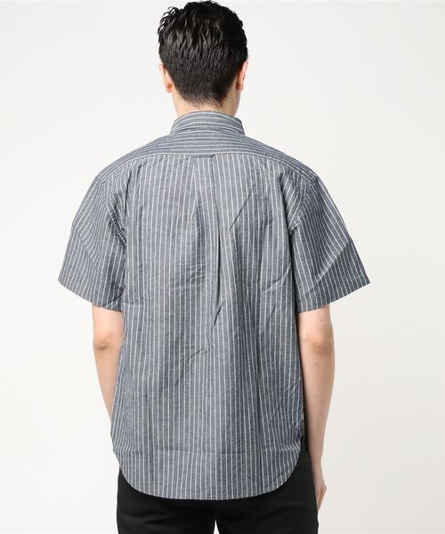 SHIPS(シップス)の「SHIPS: アメリカ製 ストライプ ショートスリーブシャツ(シャツ/ブラウス・メンズ・ネイビー/マルチ・SMALL/X-LARGE/MEDIUM/LARGE)」の4枚目の写真