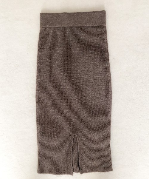 TODAYFUL（トゥデイフル）の「バッグスリットニットスカート（スカート・レディース・チャコールグレー/モカ・36inch/38inch）」の3枚目の写真