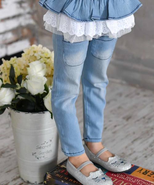 Bee des Bee（ビーデスビー）の「フリル スカート付き デニムパンツ（デニムパンツ・キッズ・サックスブルー・110cm/140cm/90cm/100cm/130cm/120cm）」の18枚目の写真