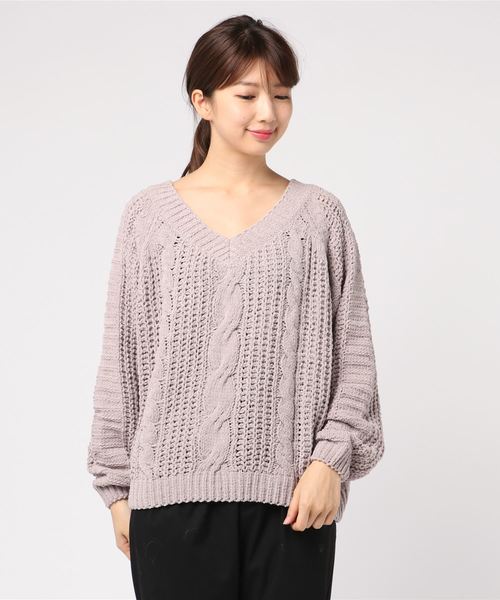 archives（アルシーヴ）の「モールヤーンケーブル編みVネックプルオーバー（ニット/セーター・レディース・ブラック/ベージュ/オフホワイト/ラベンダー・MEDIUM）」の8枚目の写真