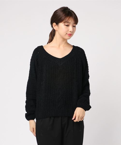 archives（アルシーヴ）の「モールヤーンケーブル編みVネックプルオーバー（ニット/セーター・レディース・ブラック/ベージュ/オフホワイト/ラベンダー・MEDIUM）」の10枚目の写真