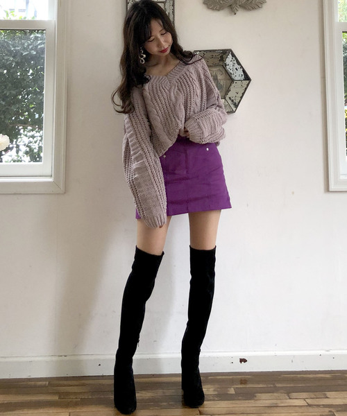 archives（アルシーヴ）の「モールヤーンケーブル編みVネックプルオーバー（ニット/セーター・レディース・ブラック/ベージュ/オフホワイト/ラベンダー・MEDIUM）」の17枚目の写真