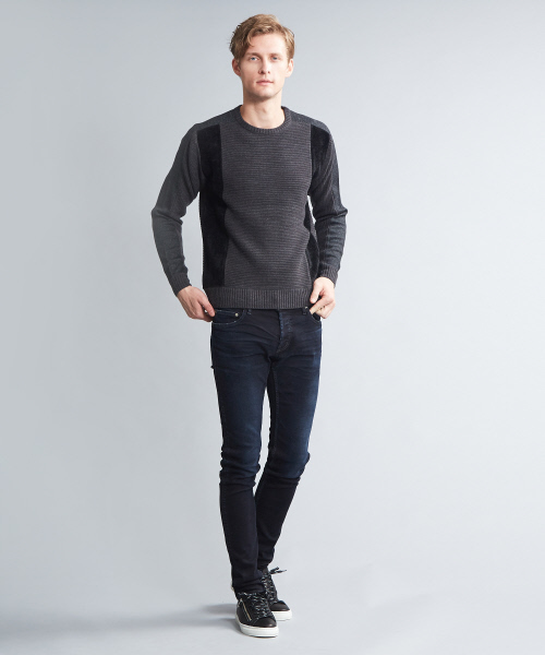 5351 POUR LES HOMMES（ゴーサンゴーイチプールオム）の「接結モールクルーネックプルオーバーニット（ニット/セーター・メンズ・ライトグレー/ブラック・44/46/48）」の10枚目の写真