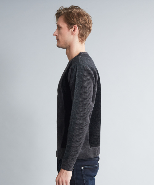 5351 POUR LES HOMMES（ゴーサンゴーイチプールオム）の「接結モールクルーネックプルオーバーニット（ニット/セーター・メンズ・ライトグレー/ブラック・44/46/48）」の5枚目の写真