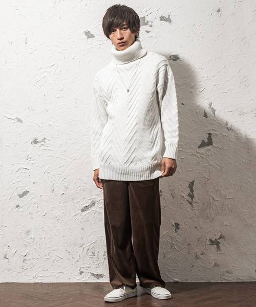 MinoriTY（マイノリティ）の「ローゲージビックタートルニット（ニット/セーター・メンズ・ホワイト/ブラック/ネイビー/モカ・M/L）」の16枚目の写真