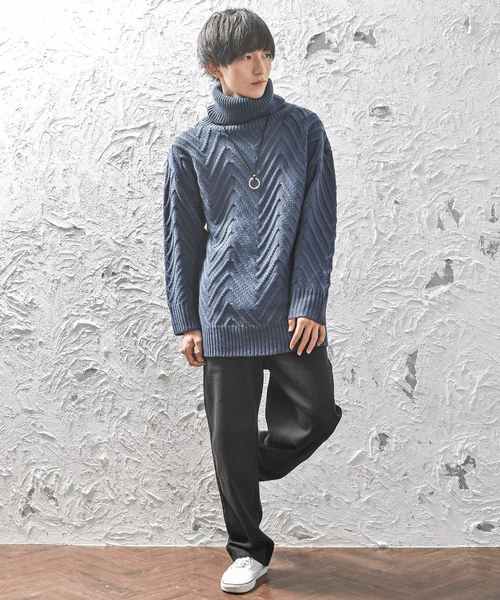 MinoriTY（マイノリティ）の「ローゲージビックタートルニット（ニット/セーター・メンズ・ホワイト/ブラック/ネイビー/モカ・M/L）」の7枚目の写真