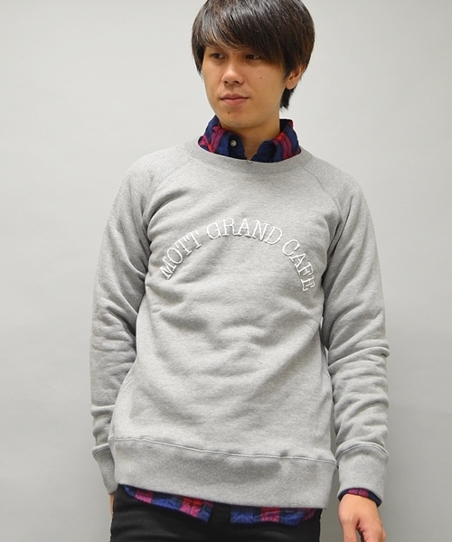 SHIPS JET BLUE（シップスジェットブルー）の「JB: ロゴスウェット クルーネック（スウェット・メンズ・グリーン/ネイビー/グレー/チャコールグレー・MEDIUM/LARGE/SMALL）」の2枚目の写真