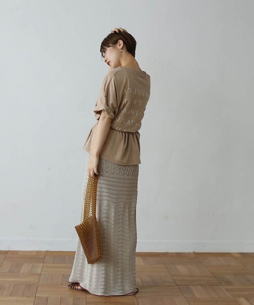 TODAYFUL(トゥデイフル)の「バックプリントルーズTシャツ(Tシャツ/カットソー・レディース・ブラック/ピンクベージュ/キナリ・FREE)」の13枚目の写真