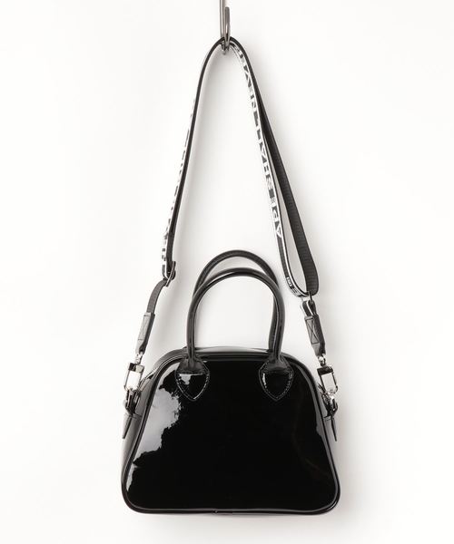 A BATHING APE（アベイシングエイプ）の「BAPE ENAMEL SHOULDER BAG L  