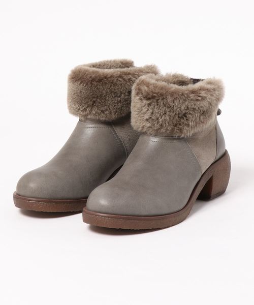 Hina Day Green(ヒナデイグリーン)の「太ヒールふわふわファーショートブーツ(ブーツ・レディース・ダークグレー/ダークカーキ/ブラック・22.5cm/23cm/23.5cm/24cm/24.5cm/25cm/22cm)」の2枚目の写真